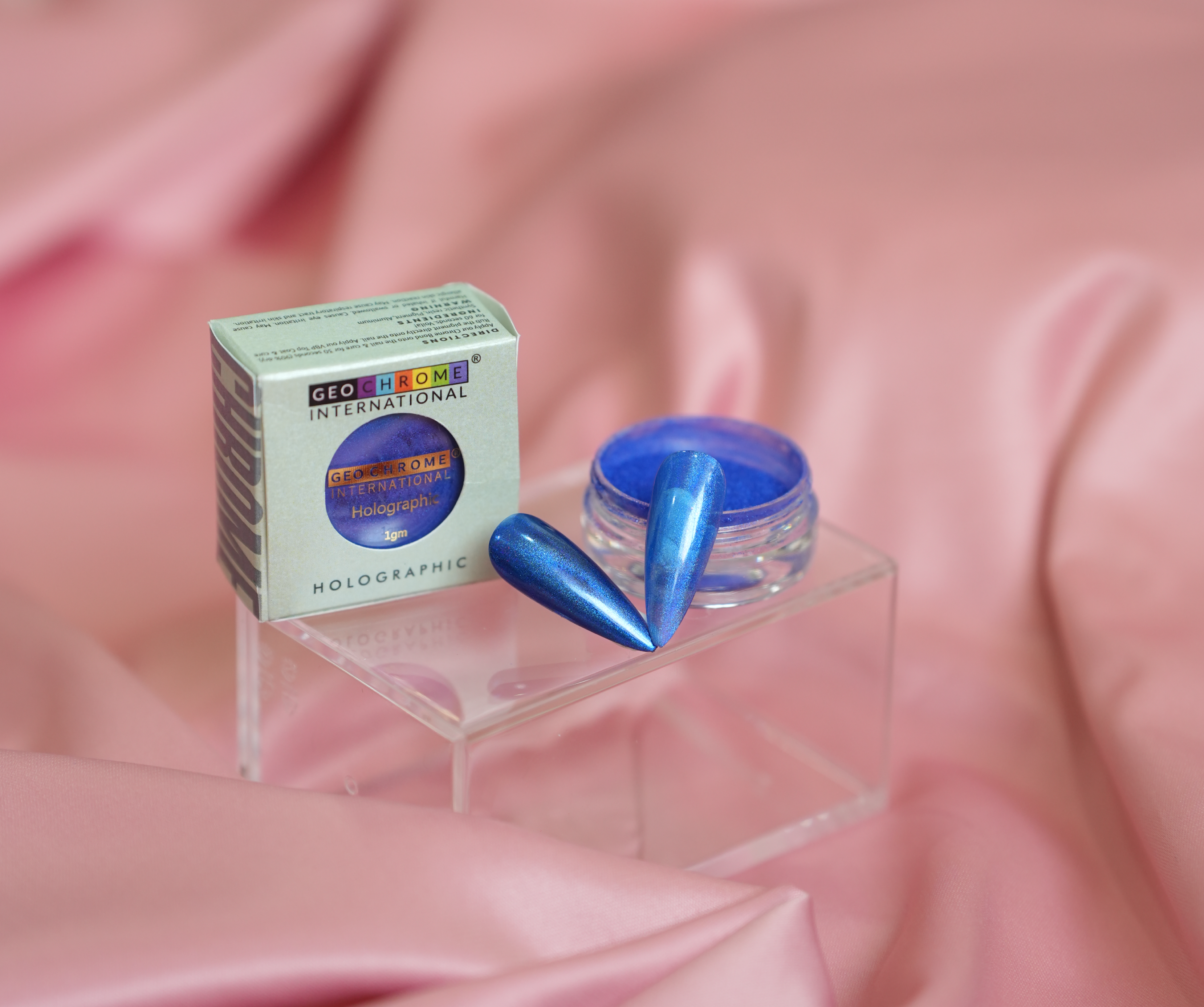 Holographic Chrome – Royal Illusion